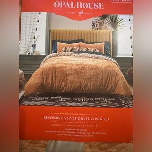Opalhouse Reversible Velvet Duvet Cover Set​